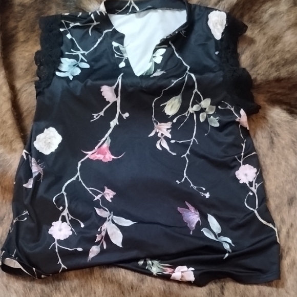 Floral Black and Multicolor Women's Top - Picture 2 of 4